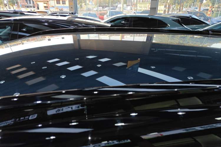 Used XPeng G9 2025 625 Long-Range Max Roof