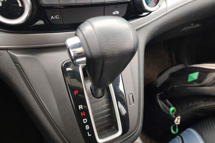 Used Honda CR-V 2016 2.0L two-wheel drive Urban Edition