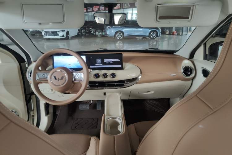 Used Wuling Bingo 2025 333 km Lingxi Deluxe Edition Center Console