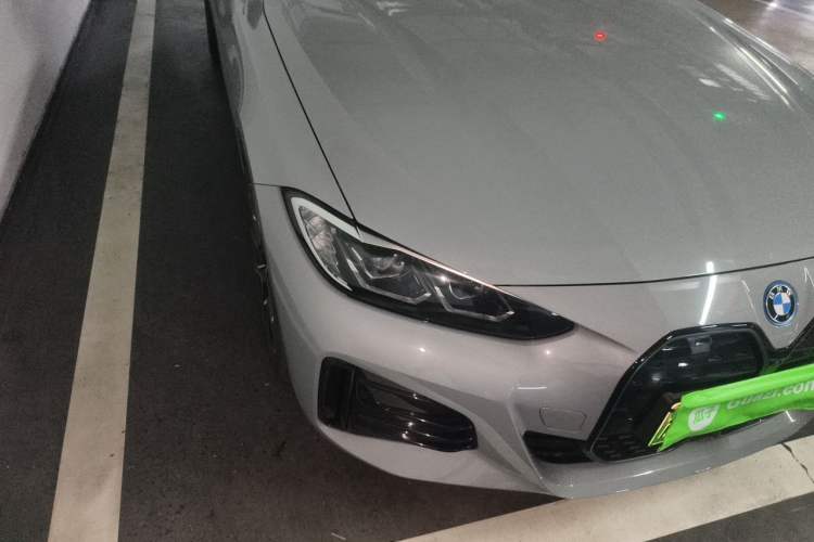 Used BMW i4 2022 eDrive40
