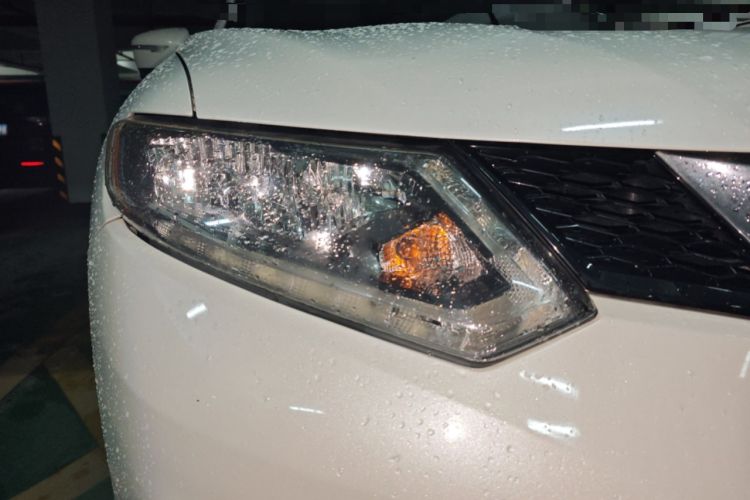 Used Nissan X-Trail 2014 2.0L CVT Comfort Edition 2WD Right Front Headlight