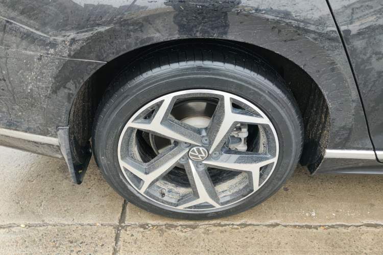 Used Volkswagen Magotan 2023 2 Million Units Limited Edition 280TSI DSG Leading Version