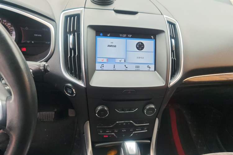 Used Ford Edge 2018 EcoBoost 245 Two-Wheel-Drive Titanium 7-Seater China V Standard Audio And AC Panel