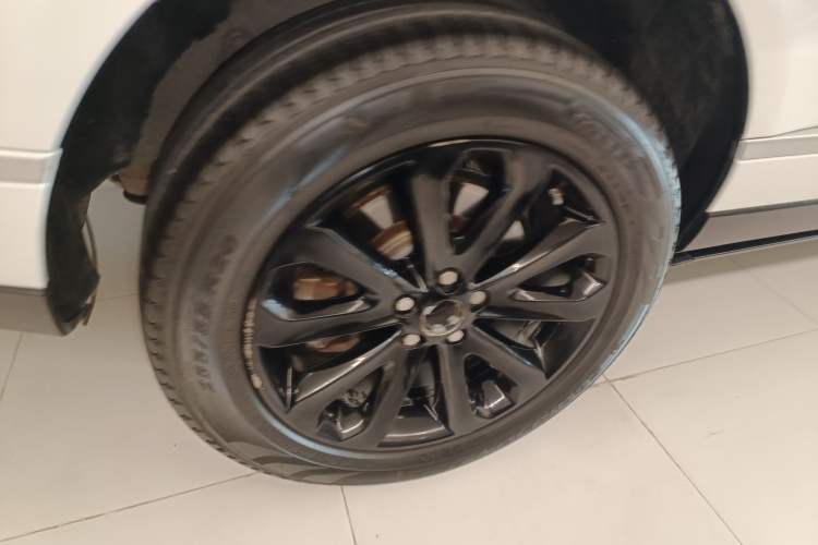 Used Land Rover Range Vogue 2015 3.0 V6 U.S.-Spec Executive Edition