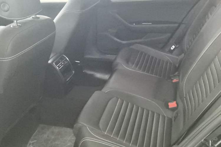 Used Volkswagen Magotan 2020 280TSI DSG Comfort Edition Left Rear Seat