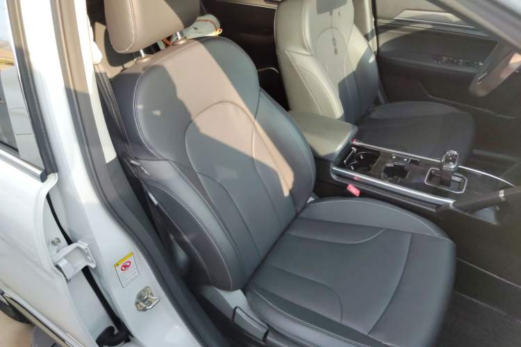 Used Haval H6 2021 Sport Edition 1.5T Automatic Elite Smart Connectivity Model with Hexagonal Grille
