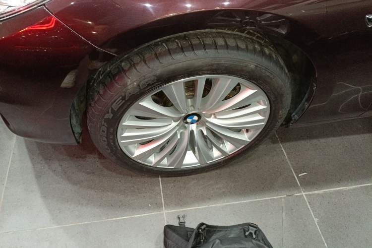 Used BMW 5 Series GT 2014 535i Luxury Edition