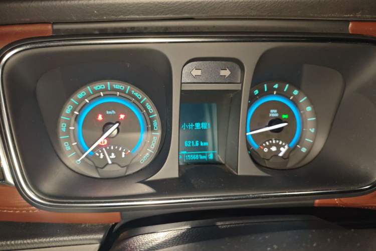 Used Buick GL8 2014 2.4L CT Luxury Business Comfort Edition
