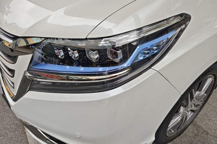 Used Honda Elysion 2019 2.0L Hybrid Luxury Edition Left Front Headlight