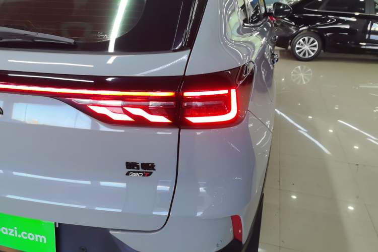 Used Dongfeng Aeolus Huge 2022 Mach Power 1.5T Dare-to-Drive Edition · Enjoyably悦
