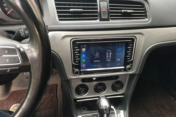 Used Volkswagen Gran Lavida 2013 1.4 TSI Automatic Luxury Model