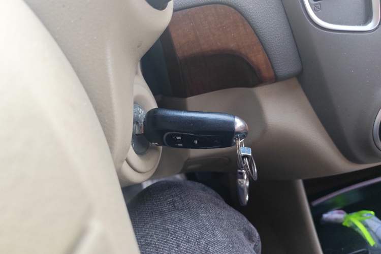 Used Nissan Sylphy 2012 Classic 1.6XE Manual Comfort Edition Vehicle Key