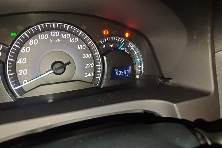 Used Toyota Camry 2016 2.0G 10th Anniversary Leading Edition
