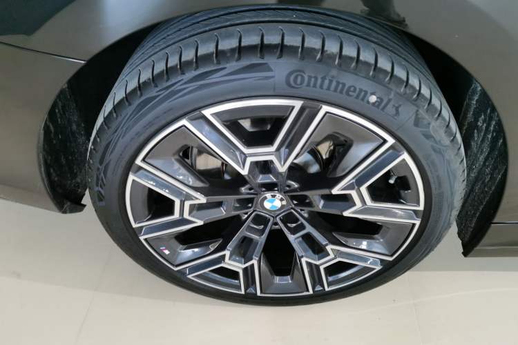 Used BMW 5 Series 2025 530Li Luxury Edition M Sport Package