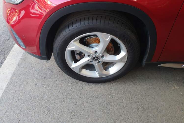 Used Mercedes-Benz GLA 2017 GLA 200 Sport Edition Left Front Wheel Hub