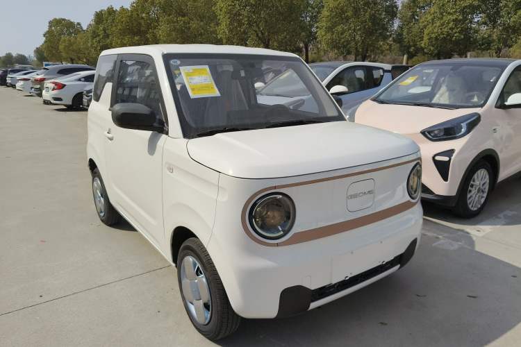 Used Geely Galaxy Panda 2024 Panda Mini 200km Endurance Bear