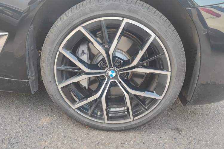 Used BMW 5 Series 2022 Second Facelift 530Li Luxury Version M Sport Package
