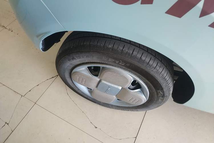 Used Geely Galaxy Panda 2024 Panda Mini 200km Endurance Bear
