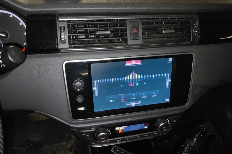 Used Qoros 3 2016 Hatchback 1.6T Automatic ZhiZhen Model