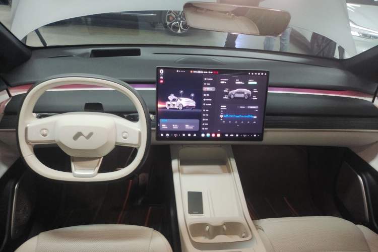 Used ONVO L60 2024 60 kWh Rear-Drive Version