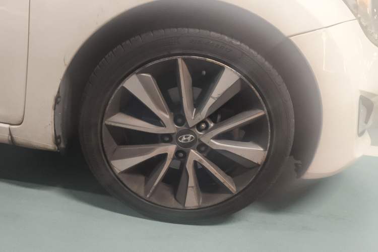 Used Hyundai Elantra (5th Generation / Langdong) 2015 1.6L Automatic Leading Model
