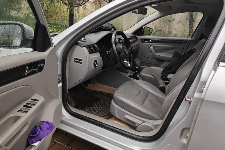 Used Volkswagen Bora 2012 1.6L Manual Comfort Model
