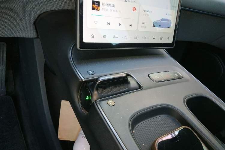 Used Nio ET5T 2024 75kWh Touring Gear Lever