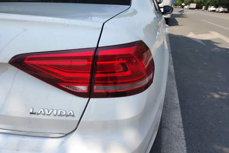 Used Volkswagen Lavida 2019 Lavida Start 1.5L Automatic Trendy Version China VI Standard
