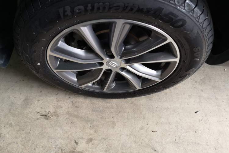 Used Geely Auto Emgrand X7 Sport 2020 1.8TD DCT Two-Wheel Drive Smart Connect 4G-Enabled Version
