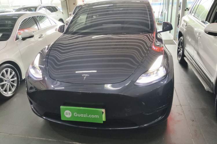 Used Tesla Model Y 2021 Standard Range Rear-Wheel Drive Version Front