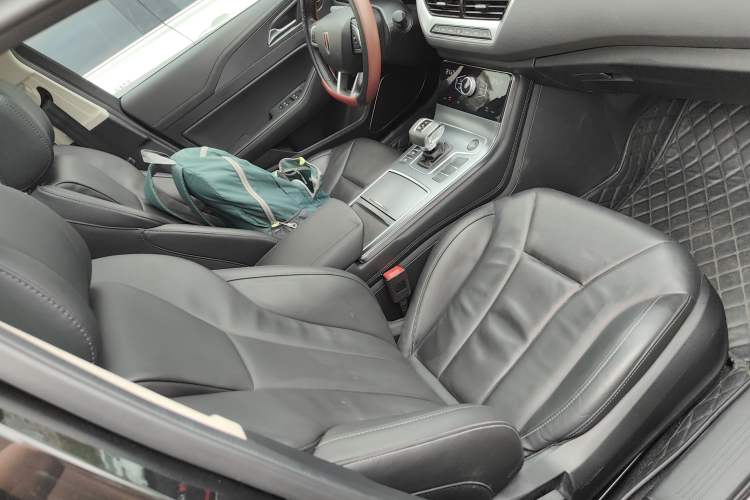 Used Hongqi H5 2022 Classic Model Facelift 1.5T DCT Qiyun Edition Right Front Seat