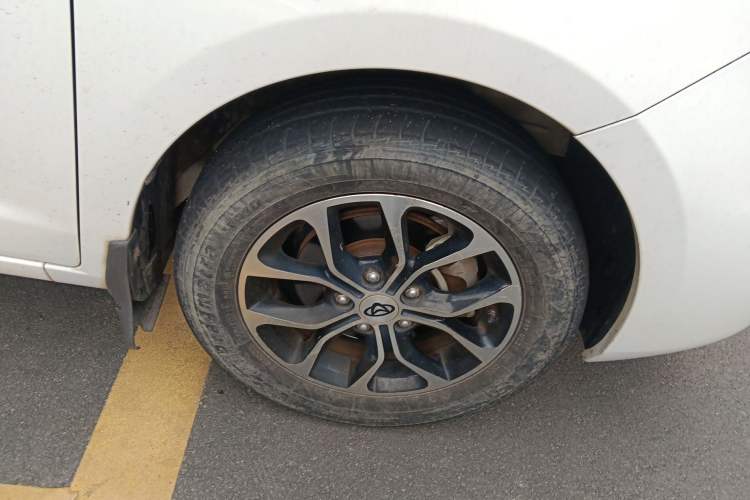 Used CHANGAN KAICHENG Oushang A600 2016 1.5L Manual Luxury 7-Seater
