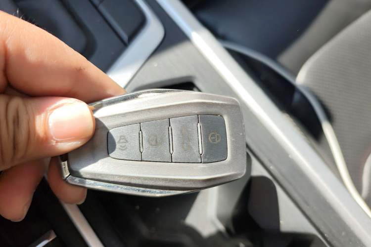 Used Geely Auto Vision X6 2020 1.4T CVT Luxury Edition
