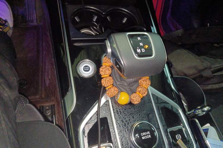 Used Hongqi HS5 2022 Revised Version 2.0T Smart Connect Flagship Edition
