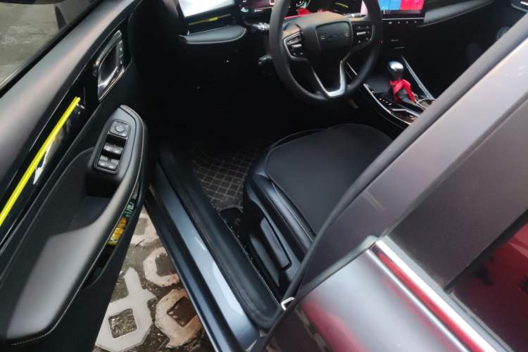 Used Roewe i5 2021 1.5L CVT Diamond Edition