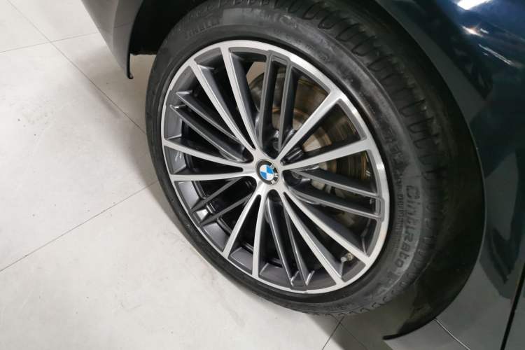 Used BMW 5 Series 2021 Facelifted 530Li Leading Edition M Sport Package