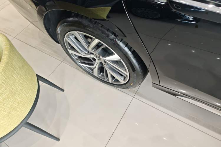 Used Mercedes-Benz E-Class 2025 E 300 L Stylish Model