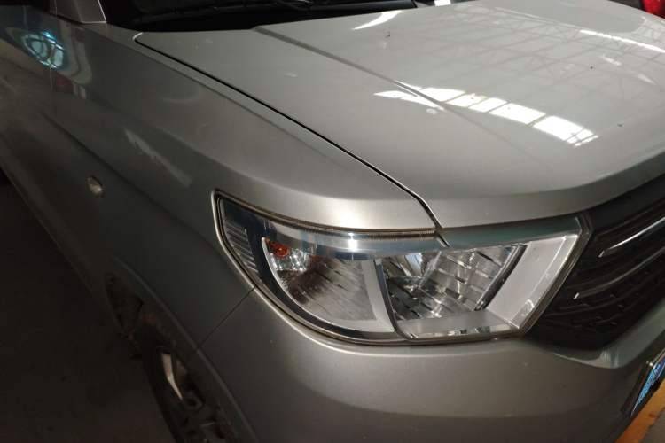 Used Wuling Hongguang V 2019 1.5L Enjoyment Version China VI LAR
