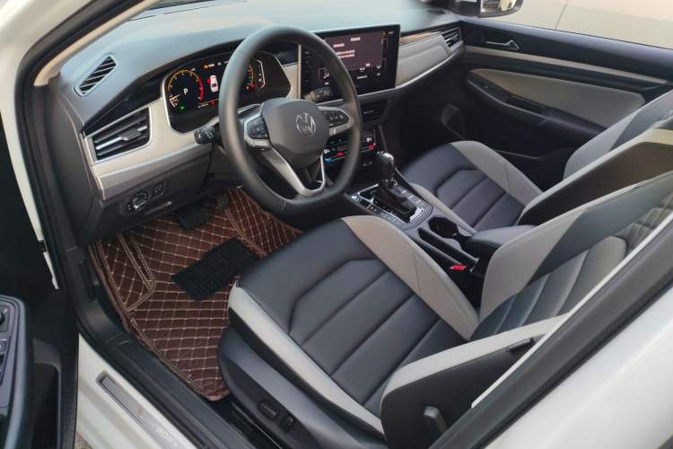 Used Volkswagen Bora 2024 300TSI DSG Prestige Edition