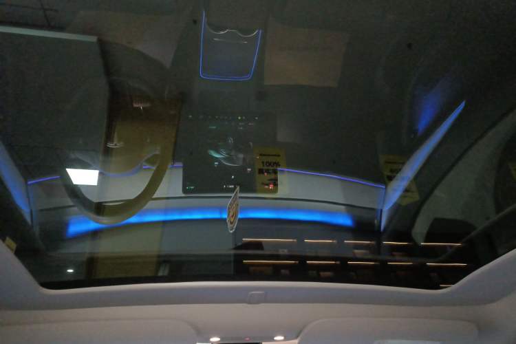 Used Tesla Model Y 2023 Rear-Wheel-Drive Version
