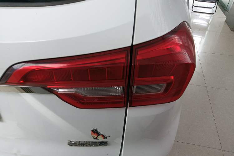 Used Haval M6 2019 1.5T Manual Two-Wheel Drive Elite Version China VI Standard