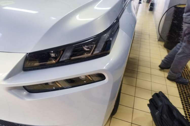 Used AION V 2021 Plus 70 Smart Technology Edition Lithium Iron Phosphate