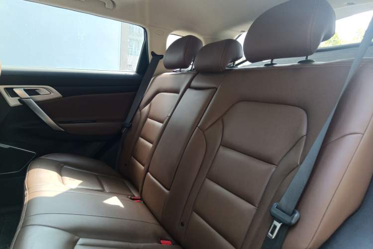 Used Geely Auto Emgrand X7 Sport 2016 1.8TD Automatic ZhiZun Version