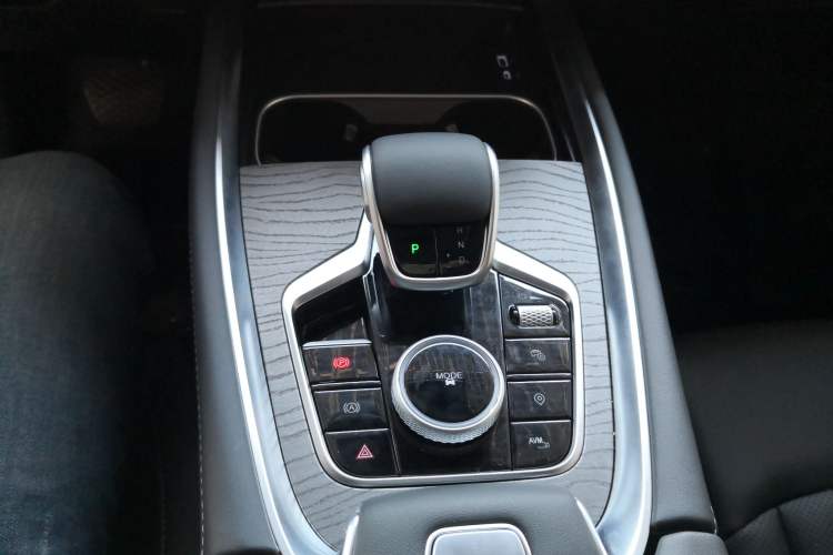 Used Chery Tiggo 8 PRO 2025 290T Two-Wheel-Drive Luxury Edition
