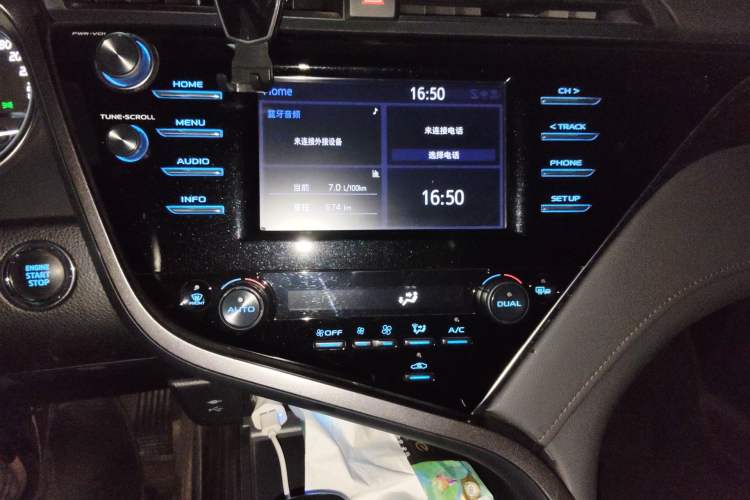 Used Toyota Camry 2018 2.0G Luxury Edition Audio And AC Panel