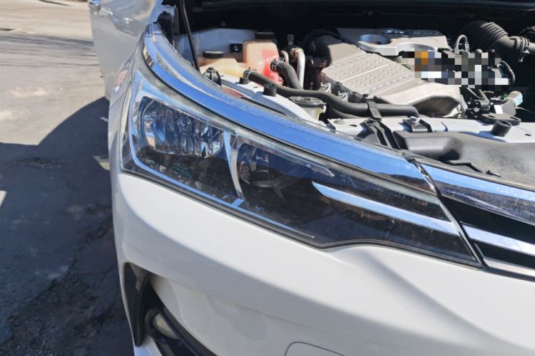 Used Toyota Corolla 2017 1.2T CVT GL Right Front Headlight