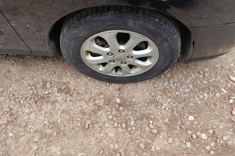 Used Hyundai Celesta 2008 1.6L MT GL Right Front Wheel Hub