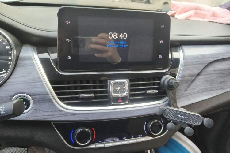 Used Baojun 730 2019 1.5T CVT Flagship Version 7 Seats China V Emission Standard