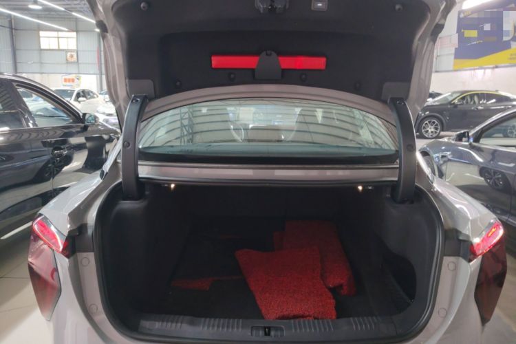 Used Hongqi EH7 2024 690 Pro Trunk