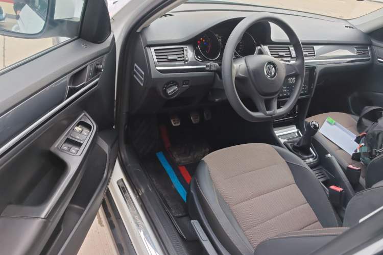 Used Volkswagen C-TREK 2017 1.6L Manual Comfort Model
